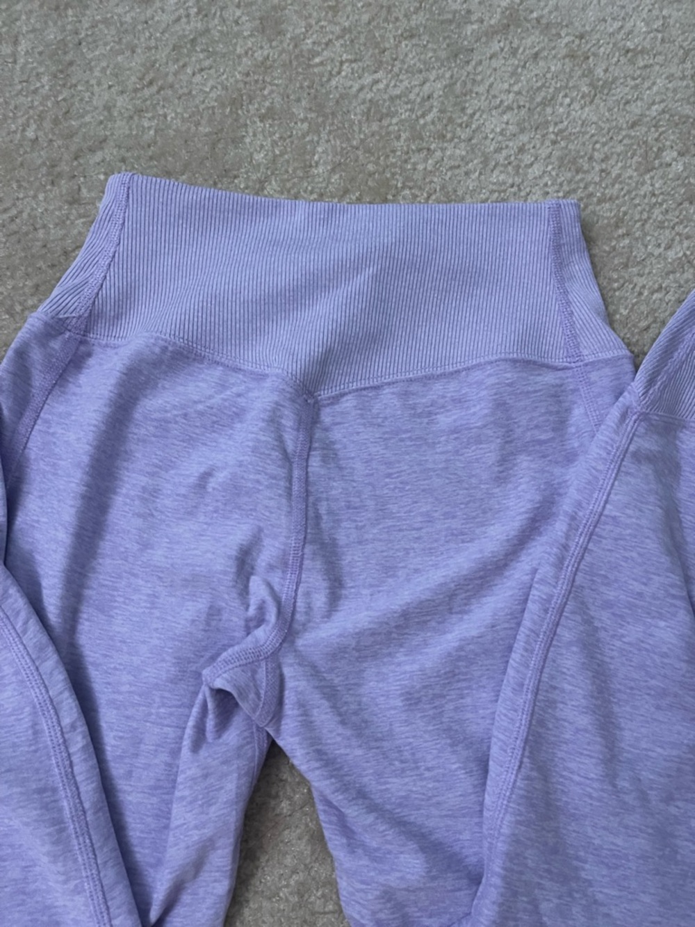ALO Yoga Alosoft Heathered Lilac Workout SET - Picture 2 of 7